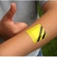 Bee-Patch Bienen- und Wespenpflaster ausgepackt auf...