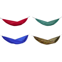 Amazonas Haengematte Travel Set zwischen 2 Baeumen...
